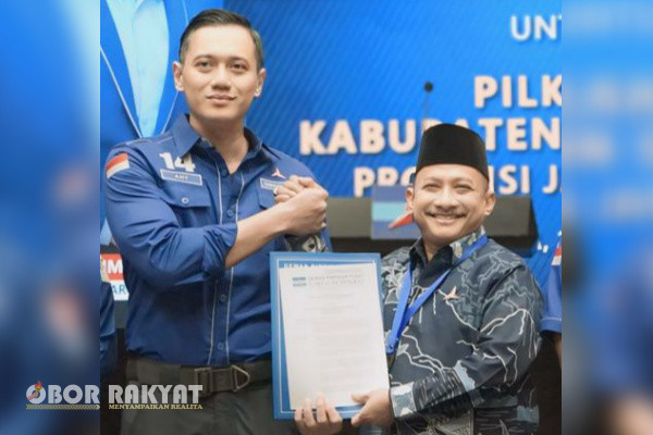 Situbondo, Obor Rakyat - Dewan Pimpinan Pusat (DPP) Partai Demokrat secara resmi mengeluarkan rekomendasi untuk Karna Suswandi dan Nyai Khoirani sebagai bakal calon Bupati dan Wakil Bupati Situbondo, pada Pemilihan Kepala Daerah (Pilkada) 2024.