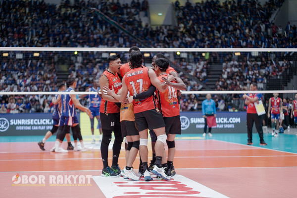 Jakarta, Obor Rakyat - Tim bola voli putra Jakarta Bhayangkara Presisi keluar sebagai juara PLN Mobile Proliga 2024, usai membungkam juara bertahan Jakarta Lavani 3-1 (28-30, 25-22, 25-22, dan 25-23) pada partai final yang berlangsung di Indonesia Arena, Jakarta, Minggu malam.