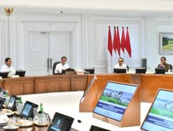 Presiden Jokowi Pimpin Rapat RAPBN Tahun 2025