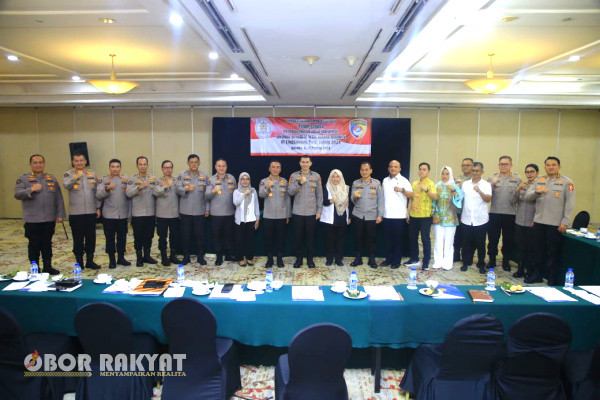 Jakarta, Obor Rakyat - Kadiv Humas Polri Irjen. Pol. Sandi Nugroho memaparkan program-program yang dijalankan selama ini untuk menjadi penilaian dalam rangka mewujudkan zona integritas WBK dan WBBM.