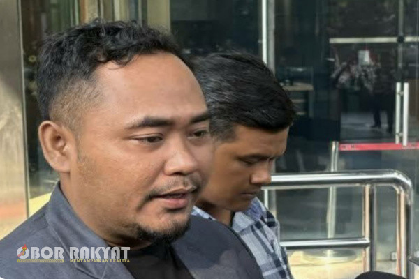 Jakarta, Obor Rakyat - Proyek Monumen Reog Ponorogo dilaporkan ke Komisi Pemberantasan Korupsi (KPK), karena diduga terjadi kerugian negara hingga Rp 35 miliar dari nilai pagu anggaran Rp76 miliar.