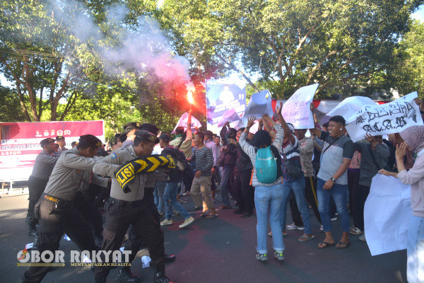 Bondowoso, Obor Rakyat - Polres Bondowoso, Polda Jatim, menggelar Sistem Pengamanan Kota (Sispamkota) yang dilangsungkan di depan pendopo Raden Bagus Asra (RBA) Bondowoso, Jumat (16/8/2024).