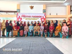 Pemerintah Kecamatan Grujugan Gelar Lomba Kebaya, Peringati HUT ke- 79 RI