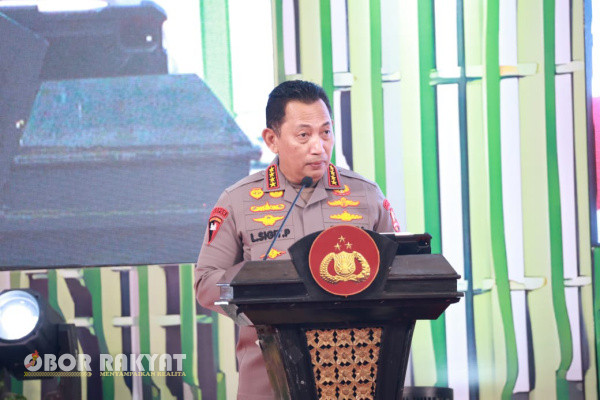 Surabaya, Obor Rakyat - Kapolri Jenderal Listyo Sigit Prabowo menghadiri acara sarasehan dan syukuran dalam rangka Hari Juang Polri yang jatuh pada tanggal 21 Agustus di Surabaya, Jawa Timur.