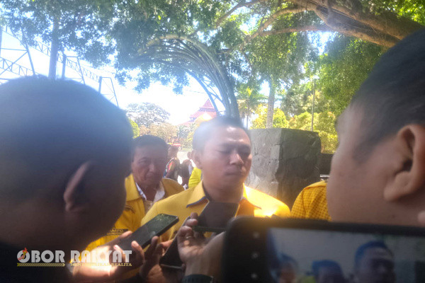 Bondowoso, Obor Rakyat - Dewan Perwakilan Daerah (DPD) Partai Golkar Bondowoso, resmi mendukung Rahmad (Ra Hamid-Ra As’ad) sebagai Paslon Bupati dan Wakil Bupati Bondowoso pada Pilkada 2024.
