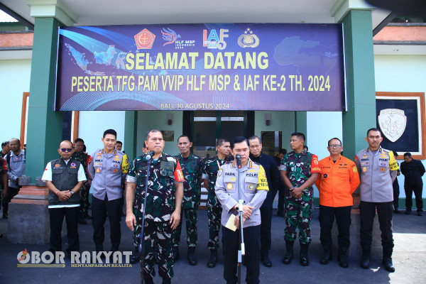 Denpasar, Obor Rakyat - TNI-Polri menggelar Tactical Floor Game (TFG) gabungan dalam rangka persiapan pengamanan penyelenggaraan Konfrensi Tingkat Tinggi (KTT) Indonesia Africa Forum (IAF) ke-2 dan High Level Forum on Multi Stekholders Pertnership (HLF MSP) tahun 2024 yang digelar pada 1-3 September 2024 di Bali.