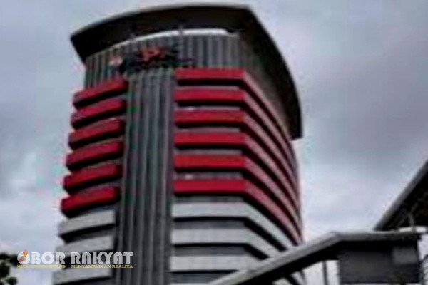 Jakarta, Obor Rakyat - Komisi Pemberantasan Korupsi (KPK) mendalami peran pihak lain dalam kasus dugaan rasuah di Pemerintah Kabupaten (Pemkab) Situbondo, Jawa Timur. Dua penyelenggara negara menjadi tersangka dalam kasus itu.