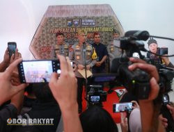 Pembekalan Bhabinkamtibmas Kapolda Jatim Tekankan Netralitas Polri dalam Pilkada 2024