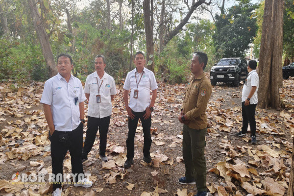 Situbondo, Obor Rakyat - Guna mengetahui kepastian terhadap kegiatan pekerjaan yang harus dilaksanakan telah berjalan sesuai dengan rencana, management dan pimpinan acapkali terjun secara langsung kelapangan.
