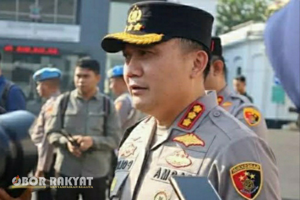 Surabaya, Obor Rakyat - Kepala Kepolisian Resor Kota Besar (Kapolrestabes) Surabaya, Kombes Pol Pasma Royce menjabat sebagai Wakil Kepala Kepolisian Daerah Jawa Timur (Wakapolda Jatim), menggantikan Brigjen Pol Akhmad Yusep Gunawan berdasarkan Surat Telegram Kapolri nomor ST/2098/IX/KEP/2024 tanggal 20 September 2024.