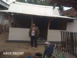 LSM Cakrawala Gerak Cepat Berikan Bantuan Renovasi Perbaikan Rumah Milik Ahmad Warga Wonokusumo