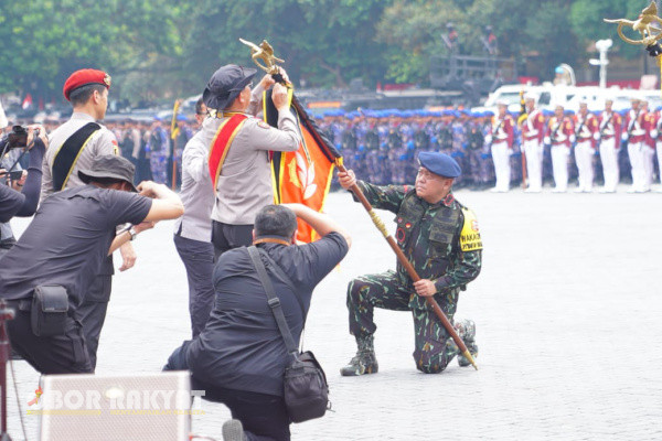 Jakarta, Obor Rakyat - Presiden Joko Widodo (Jokowi) diagendakan menganugerahi tujuh satuan kerja (satker) di Polri dengan tanda kehormatan Nugraha Sakanti.