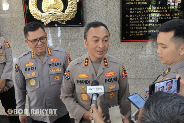 Jakarta, Obor Rakyat - Kepolisian Negara Republik Indonesia (Polri) akan menelusuri semua pihak yang terlibat dalam kasus buka blokir situs judi online (judol) di Kementerian Komunikasi dan Digital (Komdigi).