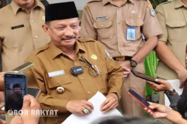 Jakarta, Obor Rakyat - Komisi Pemberantasan Korupsi (KPK) menjadwalkan pemeriksaan terhadap Bupati Situbondo Karna Suswandi Jumat (8/11/2024).