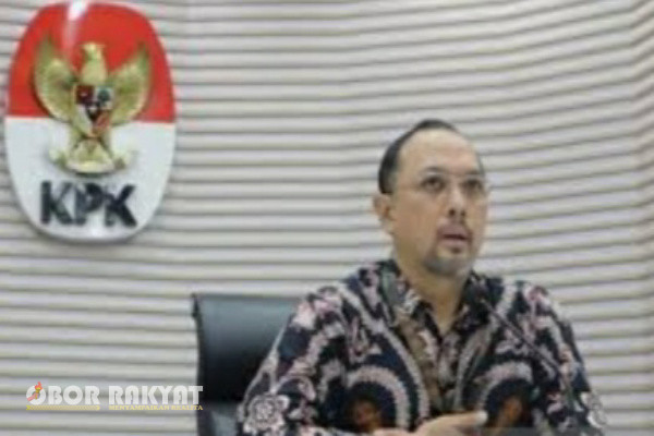 Jakarta, Obor Rakyat - Komisi Pemberantasan Korupsi (KPK) mengatakan tetap bisa menahan Bupati Situbondo Karna Suswandi meski dia maju di Pilkada 2024 sebagai calon Bupati.