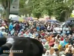 Debat Publik Ketiga Pilbup Bondowoso, Paslon Bagus Diantarkan Ribuan Pendukungnya