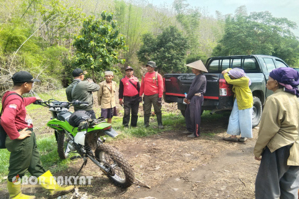 Bondowoso, Obor Rakyat - Antisipasi dini untuk mencegah dan menanggulangi kemungkinan terjadinya bencana alam, seperti banjir bandang dan tanah longsor saat musim hujan, terus ditingkatkan oleh jajaran Perhutani KPH Bondowoso untuk memberikan himbauan atau pencegahan demi keselamatan pada warga masyarakat terutama yang berdomisili di sekitar kawasan hutan.