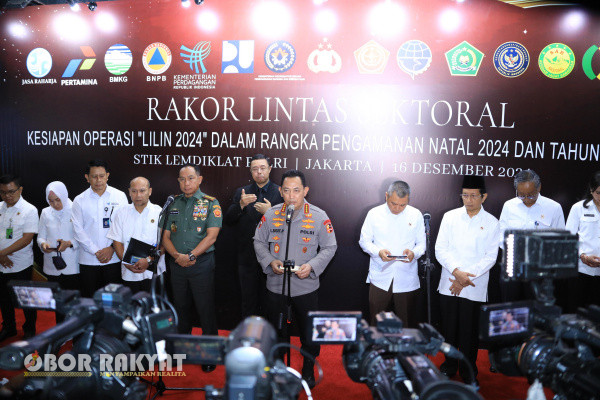 Jakarta, Obor Rakyat - Kapolri Jenderal Polisi Drs. Listyo Sigit Prabowo memimpin rapat lintas sektoral persiapan pengamanan libur Natal dan tahun baru (Nataru).