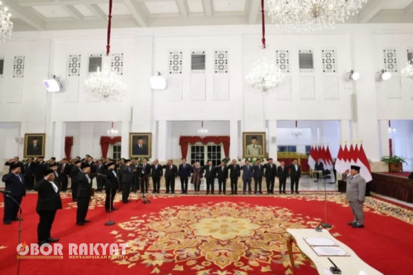 Jakarta, Obor Rakyat - Pelantikan Ketua Komisi Pemberantasan Korupsi (KPK) periode 2024-2029, Setyo Budiyanto, mengungkap arahan Presiden RI Prabowo Subianto kepada para pimpinan KPK yang baru dilantik.