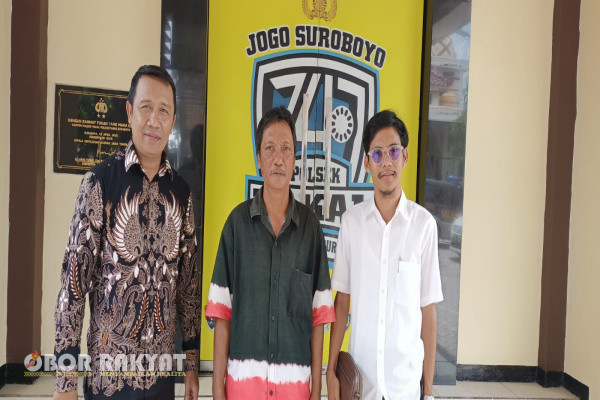 Surabaya, Obor Rakyat - Buntut Kematian inisial FP (25) warga Benowo V/10, Pakal, Surabaya, masih menjadi pertanyaan warga, terlebih keluarga yang ditinggal.