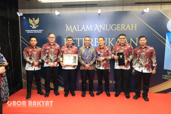 Jakarta, Obor Rakyat - Polri meraih peringkat Tertinggi Ke-2 (dua) kualifikasi Informatif kategori Lembaga Negara dan Lembaga Pemerintah Non Kementerian dalam Penghargaan Keterbukaan Informasi Publik (KIP) 2024.