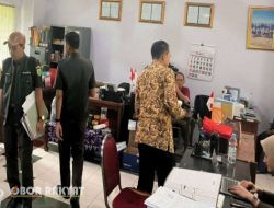 Tim Penyidik Kejaksaan, Geledah Kantor Dinas Pertanian Kabupaten Probolinggo 
