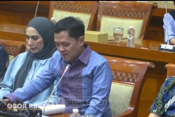 Jakarta, Obor Rakyat - Ketua Komisi III DPR RI, Habiburokman menyebut Kepolisian RI (Polri) menjadi institusi paling responsif yang menindaklanjuti pengaduan masyarakat.