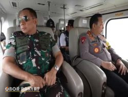 Kapolri dan Panglima TNI dan Para Menteri Pantau Jalur Mudik via Udara, Pastikan Lalu Lintas Lancar