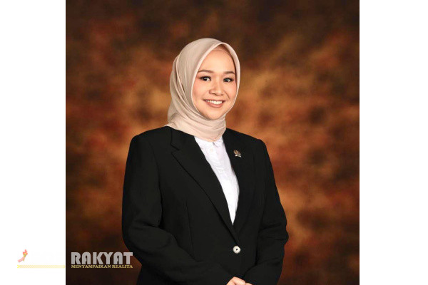 Surabaya, Obor Rakyat - Anggota Dewan Perwakilan Daerah (DPD) RI dari Dapil Jawa Timur, Kondang Kusumaning Ayu angkat bicara soal kinerja Polri terkait pengamanan Pilpres dan Pileg serta Dua agenda besar di akhir tahun 2024 yakni Pilkada serentak dan libur Natal Tahun Baru (Nataru).