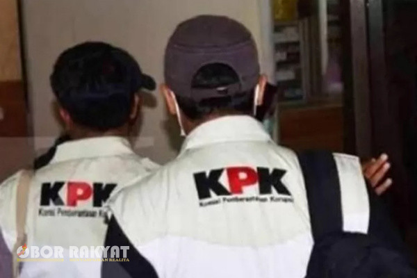 Jakarta, Obor Rakyat - Tim penyidik Komisi Pemberantasan Korupsi (KPK) menggeledah rumah kediaman Sekretaris Jenderal PDI Perjuangan (PDIP) Hasto Kristiyanto terkait dengan kasus dugaan suap dan perintangan penyidikan atau obstruction of justice.