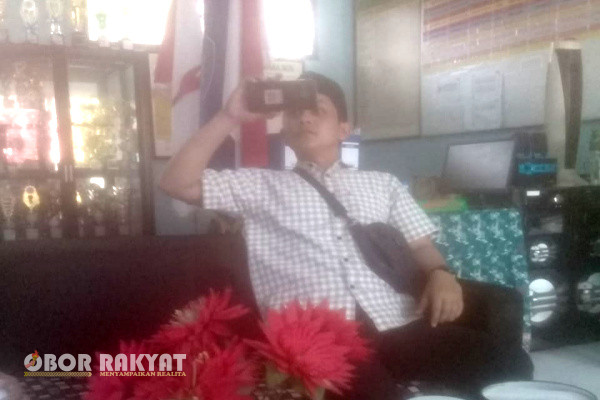 Bondowoso, Obor Rakyat - Berawal dari adanya informasi berita yang beredar dipermukaan publik, bahwa telah terjadi dugaan pungutan liar (Pungli) yang berkedok iuran bulanan untuk program Merdeka di Sekolah Dasar Negeri (SDN) Tegal Mijin 1, Kecamatan Grujugan, Kabupaten Bondowoso, beberapa hari yang lalu.