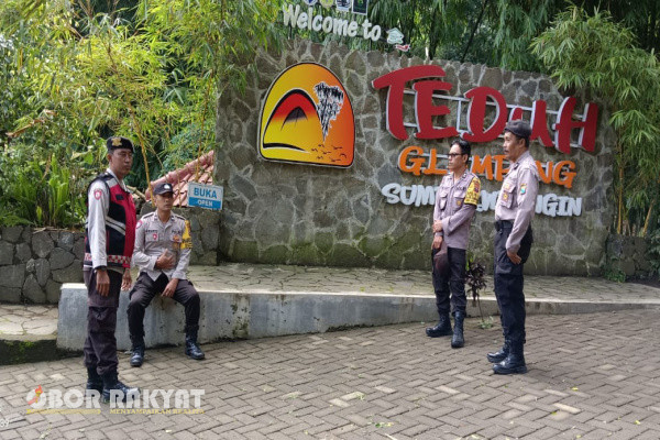 Bondowoso, Obor Rakyat - Kepolisian Resor (Polres) Bondowoso meningkatkan kegiatan patroli dengan sasaran objek wisata saat libur panjang akhir pekan sekaligus cuti bersama.
