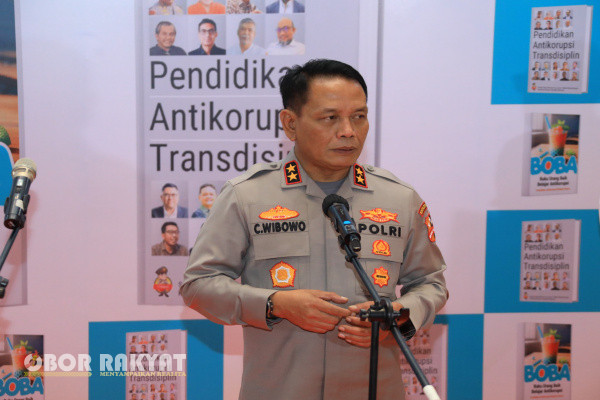 Jakarta, Obor Rakyat - Penyidik Kortastipidkor Polri terus menggali dugaan korupsi terkait pengukuran dan penjualan tanah untuk pembangunan rumah susun di Kelurahan Cengkareng Barat, Jakarta Barat, Senin (27/1/2025).