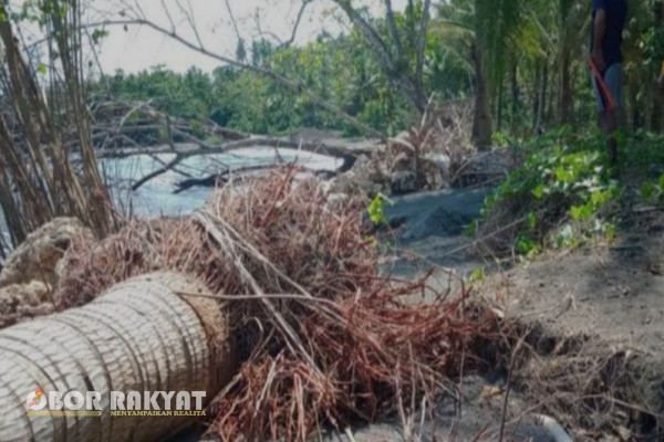 Bondowoso, Obor Rakyat – Desa Leprak, Kecamatan Klabang, Kabupaten Bondowoso dilanda banjir bandang hebat pada Selasa (4/2/2025) lalu.