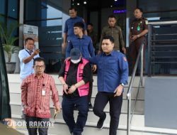 Korupsi Dana Hibah Lembaga Pendidikan, Mantan Wabup Bondowoso Ditahan 