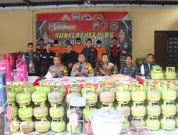 Ungkap Dua Gudang Pengoplosan LPG, Polresta Sidoarjo Amankan 5 Tersangka