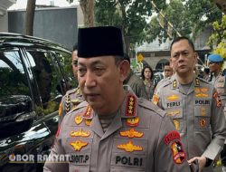 Jenderal Pol. Listyo Sigit Prabowo Melayat ke Rumah Duka Eks Wakapolri