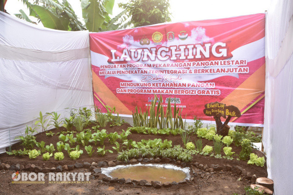 Bondowoso, Obor Rakyat - Kepolisian Negara Republik Indonesia (Polri) secara resmi meluncurkan program "Pekarangan Pangan Bergizi" yang ini bertujuan untuk memperkuat ketahanan pangan sekaligus meningkatkan gizi masyarakat.