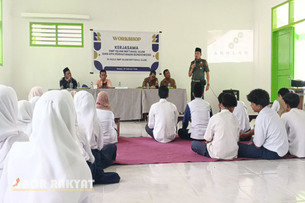 Bondowoso, Obor Rakyat - Mempertahankan kawasan hutan yang bertujuan agar nantinya dapat memberikan manfaat secara lestari kepada seluruh lapisan masyarakat, terutama yang berdomisili disekitar kawasan hutan menjadi perhatian utama bagi para rimbawan dibawah naungan Perum Perhutani.