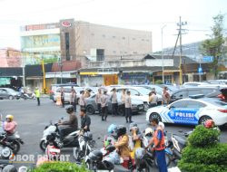 Kapolres Bondowoso Lakukan Pengecekan Anggota yang Gatur di Jelang Ngabuburit