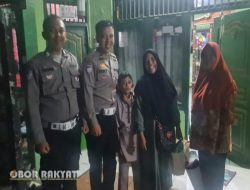 Aksi Mulia 2 Anggota Polsek Ciputat Timur, Bantu Ibu-Anak yang Kehabisan Tiket Bus Mudik