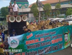 RPKR Geruduk Kantor DPRD Jatim, Tuntut Copot Pelaku “Korupsi” Dana Wasbang Pokmas Srikandi Situbondo