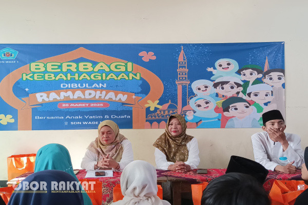 Sidoarjo, Obor Rakyat - Sekolah Dasar Negeri (SDN) Wage 1 kembali menunjukkan komitmennya dalam membangun kepedulian sosial dengan menggelar acara santunan yatim-piatu yang bertemakan "Berbagi Kebahagiaan dan Peduli Anak Yatim dengan Penuh Perhatian dan Kasih Sayang.”