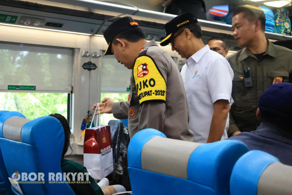 Jakarta, Obor Rakyat - Kepala Kepolisian Negara Republik Indonesia (Kapolri), Jenderal Listyo Sigit Prabowo memerintahkan seluruh jajaran untuk mengantisipasi kejahatan yang dapat terjadi di sekitar area stasiun agar masyarakat nyaman dan aman selama mudik.
