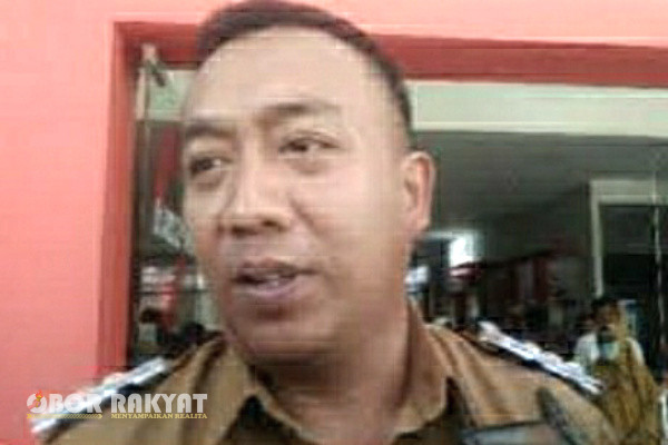 Situbondo, Obor Rakyat - Ratusan tenaga non-Aparatur Sipil Negara (non ASN) di lingkungan Pemerintah Kabupaten (Pemkab) Situbondo resmi dirumahkan.