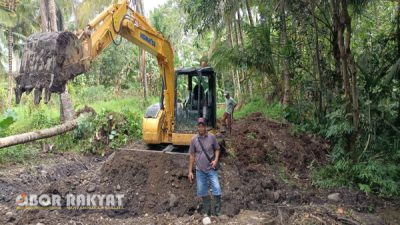 Pemdes Kali Tapen Bondowoso Membuka Jalan Akses Baru