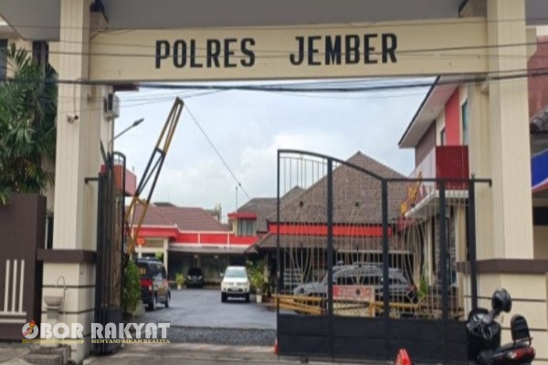 Jember, Obor Rakyat – Kasus dugaan korupsi dana hibah di Kabupaten Jember menjadi perhatian Komisi Pemberantasan Korupsi (KPK).