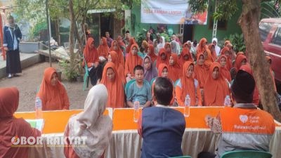 Peringatan HLUN ke- 29, Rumah Zakat Bersama IPEGERI dan Fakultas Keperawatan UNEJ, Beri Penyuluhan Kesehatan