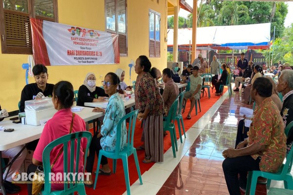 Banyuwangi, Obor Rakyat – Menyambut Hari Bhayangkara ke-79, Polresta Banyuwangi menunjukkan komitmennya dalam merawat kedekatan sosial dan memperluas jangkauan pelayanan publik melalui penyelenggaraan Bakti Kesehatan Polri secara gratis.