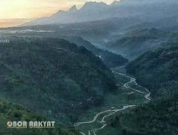 Menjelajahi “Amazon Van Java” Pesona Eksotis Sungai Dhelubeng di Bondowoso yang Tersembunyi